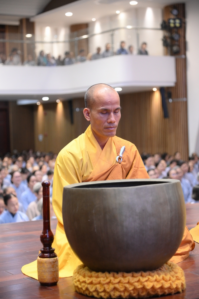 KHÓA TU NIỆM PHẬT MỘT NGÀY | CHÙA HOẰNG PHÁP.