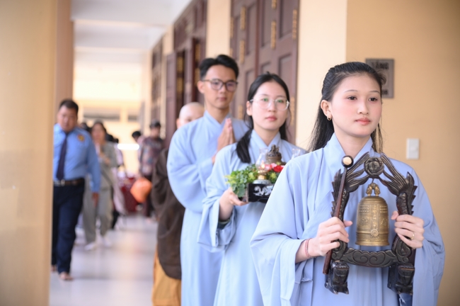 KHÓA TU NIỆM PHẬT MỘT NGÀY | CHÙA HOẰNG PHÁP.