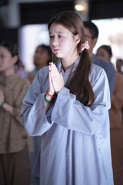 Phóng sinh tại bến phà Bình Mỹ.