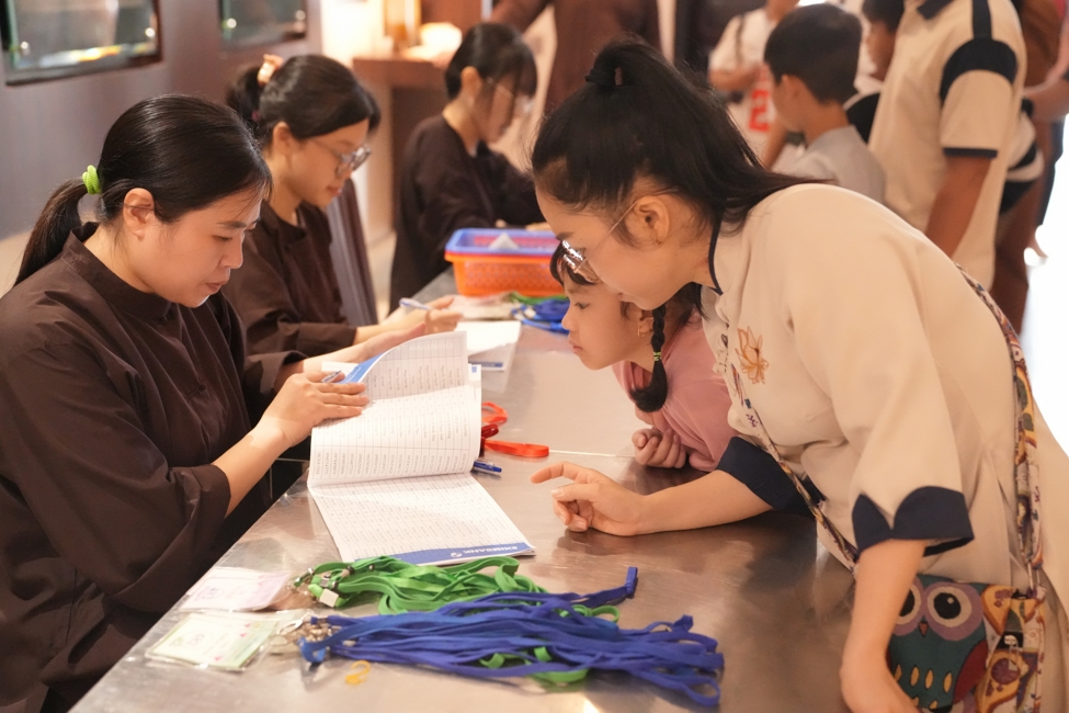 Khoá tu thiếu nhi “Em Về Bên Phật” Lần thứ 75.