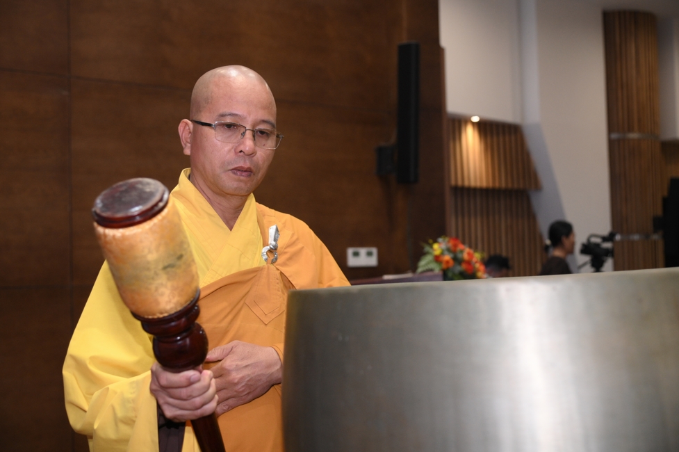 Ceremony of Taking Refuge in the Three Jewels at the 2026 Summer Retreat Life's Slope on the Thursday afternoon.