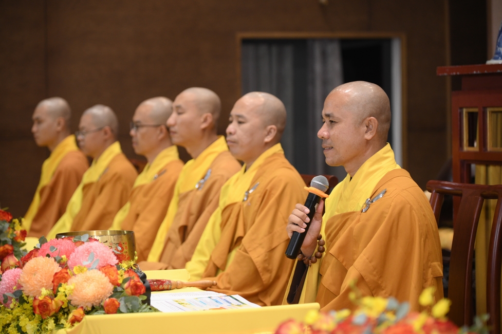 Ceremony of Taking Refuge in the Three Jewels at the 2026 Summer Retreat Life's Slope on the Thursday afternoon.
