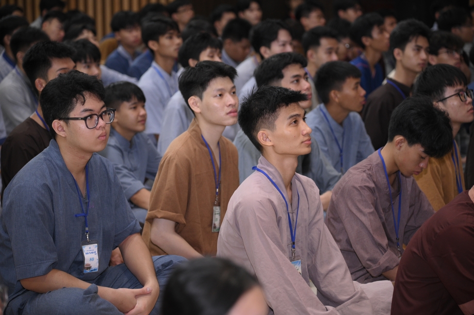 Ceremony of Taking Refuge in the Three Jewels at the 2026 Summer Retreat Life's Slope on the Thursday afternoon.
