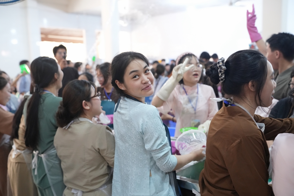 Ceremony of Taking Refuge in the Three Jewels at the 2026 Summer Retreat Life's Slope on the Thursday afternoon.