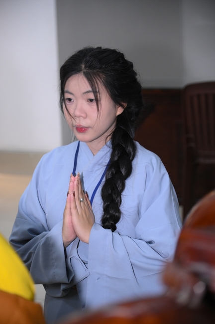 Ceremony of Taking Refuge in the Three Jewels at the 2026 Summer Retreat Life's Slope on the Thursday afternoon.