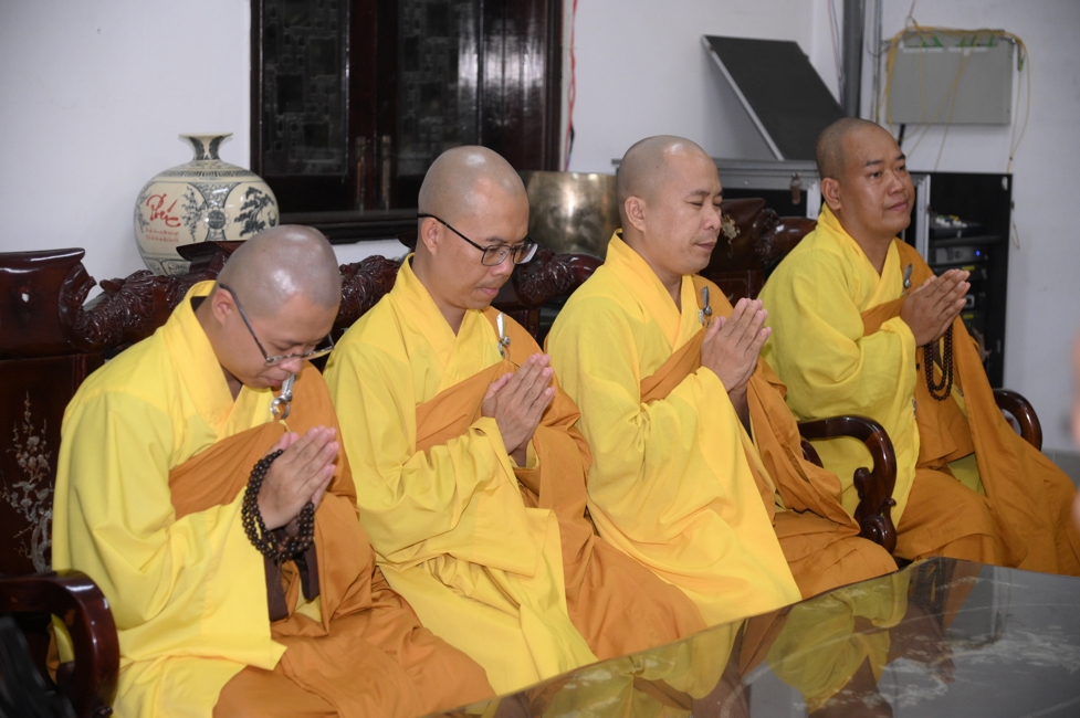 Ceremony of Taking Refuge in the Three Jewels at the 2026 Summer Retreat Life's Slope on the Thursday afternoon.