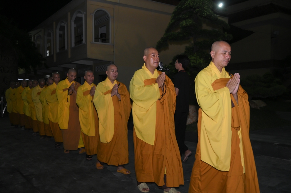 Ceremony of Taking Refuge in the Three Jewels at the 2026 Summer Retreat Life's Slope on the Thursday afternoon.