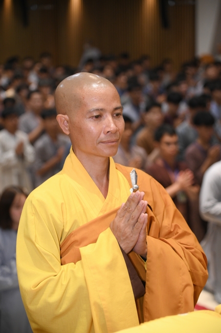 Ceremony of Taking Refuge in the Three Jewels at the 2026 Summer Retreat Life's Slope on the Thursday afternoon.