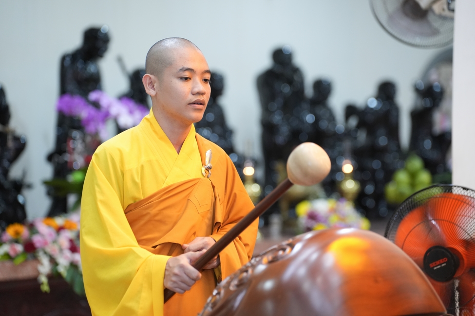 KHÓA LỄ NGŨ BÁCH DANH NHÂN KỶ NIỆM NGÀY THÀNH ĐẠO ĐỨC QUÁN THẾ ÂM BỒ-TÁT.