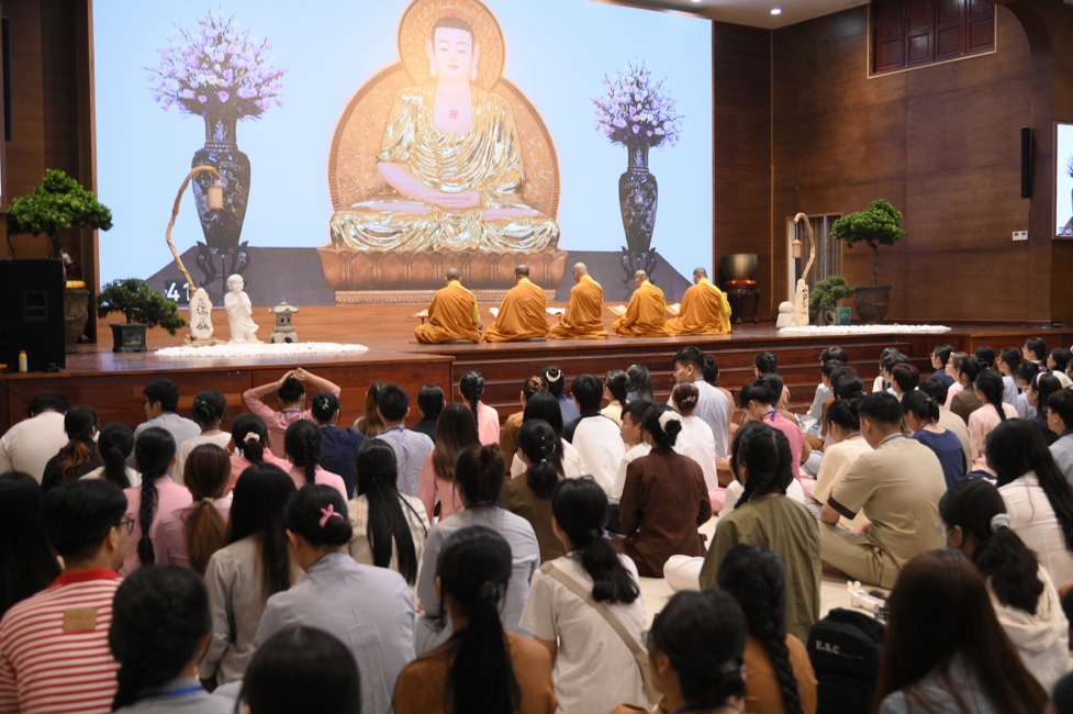 Khoá tu thiếu nhi “Em Về Bên Phật” Lần thứ 76.
