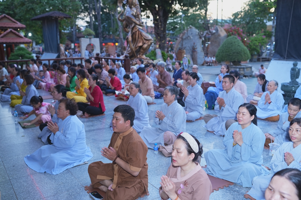 LỄ VÍA ĐỨC BỒ-TÁT QUÁN THẾ ÂM | CHÙA HOẰNG PHÁP.