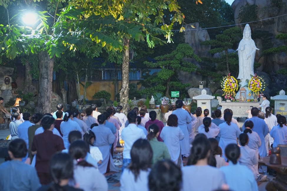 LỄ VÍA ĐỨC BỒ-TÁT QUÁN THẾ ÂM | CHÙA HOẰNG PHÁP.