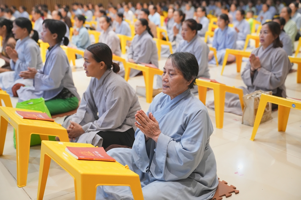 Repentance Ceremony (June 30th, Year of the Horse) | Hoang Phap Pagoda.