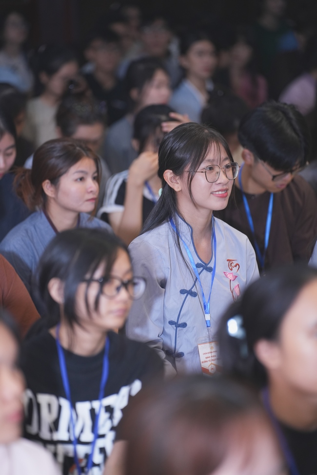 ĐÊM NHẠC HỘI “KHÚC VU LAN” TRƯỚC THỀM KHÓA TU SINH VIÊN HƯỚNG VỀ PHẬT PHÁP.