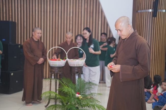 ĐÊM NHẠC HỘI “KHÚC VU LAN” TRƯỚC THỀM KHÓA TU SINH VIÊN HƯỚNG VỀ PHẬT PHÁP.