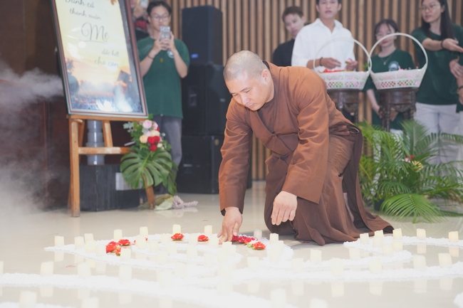 ĐÊM NHẠC HỘI “KHÚC VU LAN” TRƯỚC THỀM KHÓA TU SINH VIÊN HƯỚNG VỀ PHẬT PHÁP.