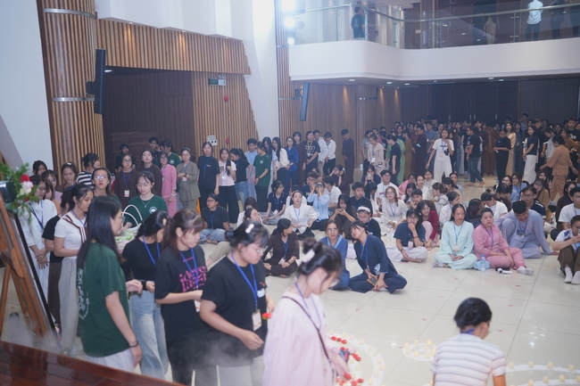 ĐÊM NHẠC HỘI “KHÚC VU LAN” TRƯỚC THỀM KHÓA TU SINH VIÊN HƯỚNG VỀ PHẬT PHÁP.