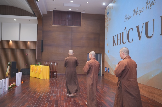 ĐÊM NHẠC HỘI “KHÚC VU LAN” TRƯỚC THỀM KHÓA TU SINH VIÊN HƯỚNG VỀ PHẬT PHÁP.