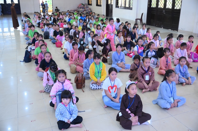 Khoá tu thiếu nhi “Em Về Bên Phật” Lần thứ 77.