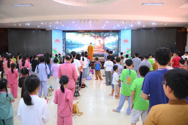 Khoá tu thiếu nhi “Em Về Bên Phật” Lần thứ 77.