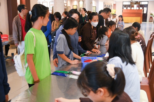 Khoá tu thiếu nhi “Em Về Bên Phật” Lần thứ 77.