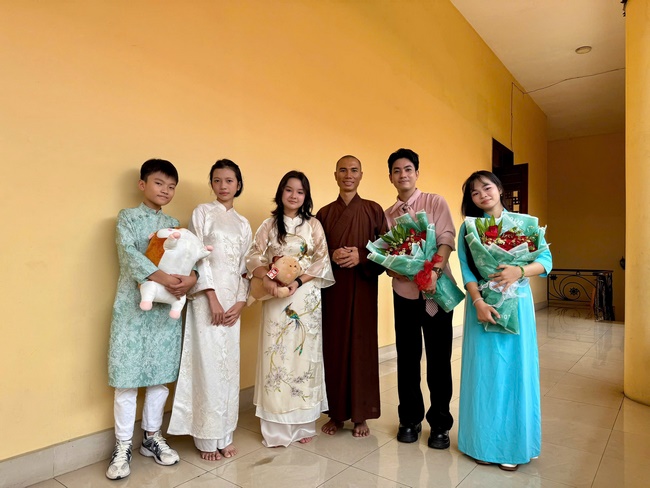Khoá tu thiếu nhi “Em Về Bên Phật” Lần thứ 77.