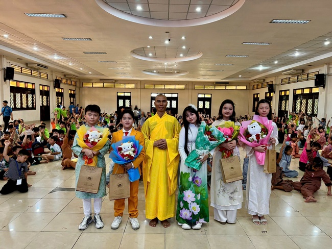 Khoá tu thiếu nhi “Em Về Bên Phật” Lần thứ 77.