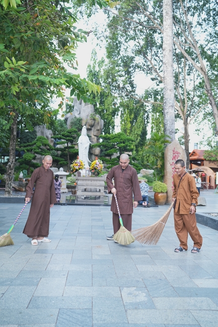 Ba tháng An cư kiết hạ đã trưởng dưỡng nếp sống thanh tịnh dưới mái Chùa Hoằng Pháp | PL.2570-DL.2026.