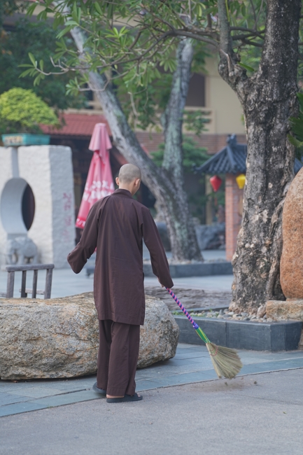 Ba tháng An cư kiết hạ đã trưởng dưỡng nếp sống thanh tịnh dưới mái Chùa Hoằng Pháp | PL.2570-DL.2026.