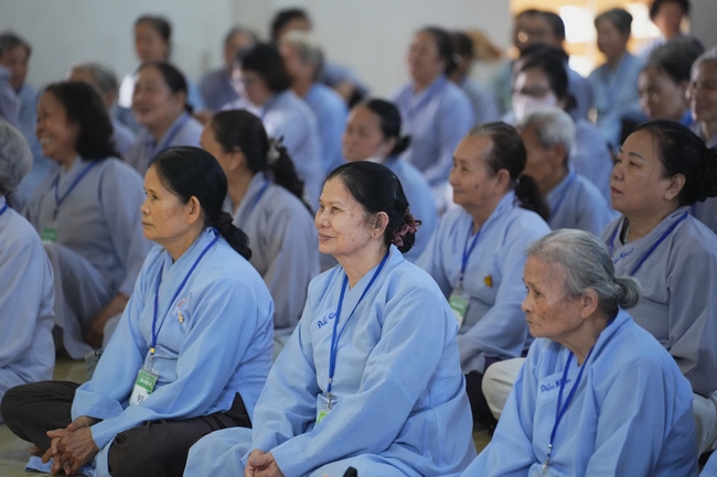 Pháp thoại Điều Gì Đưa Đến Thành Công - Điều Gì Dẫn Đến Bại Vong - NS. Thích Nữ Hiếu Liên | Khoá tu Phật thất 109.