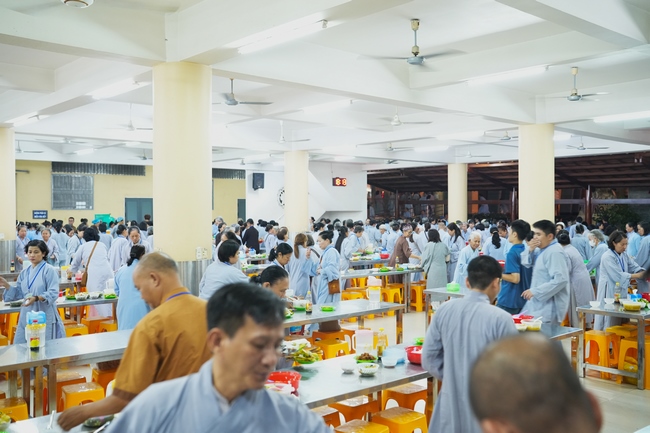 Pháp thoại Điều Gì Đưa Đến Thành Công - Điều Gì Dẫn Đến Bại Vong - NS. Thích Nữ Hiếu Liên | Khoá tu Phật thất 109.