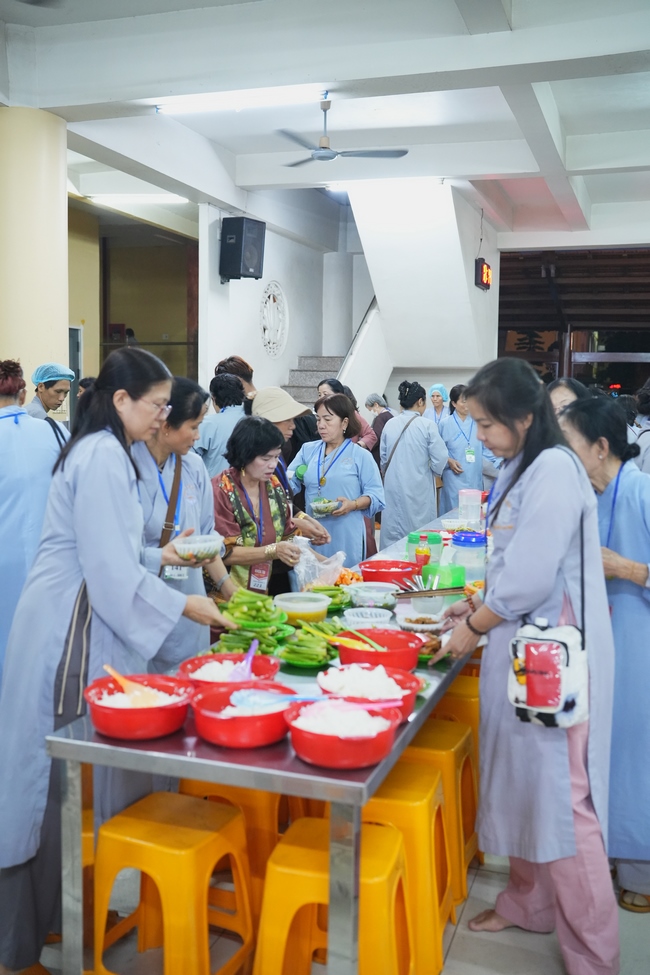 Pháp thoại Điều Gì Đưa Đến Thành Công - Điều Gì Dẫn Đến Bại Vong - NS. Thích Nữ Hiếu Liên | Khoá tu Phật thất 109.