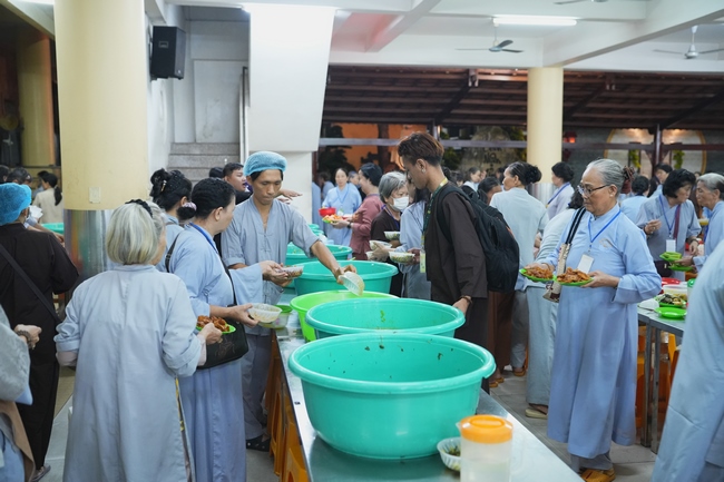 Pháp thoại Điều Gì Đưa Đến Thành Công - Điều Gì Dẫn Đến Bại Vong - NS. Thích Nữ Hiếu Liên | Khoá tu Phật thất 109.
