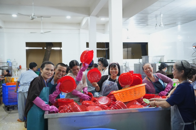 Pháp thoại Điều Gì Đưa Đến Thành Công - Điều Gì Dẫn Đến Bại Vong - NS. Thích Nữ Hiếu Liên | Khoá tu Phật thất 109.