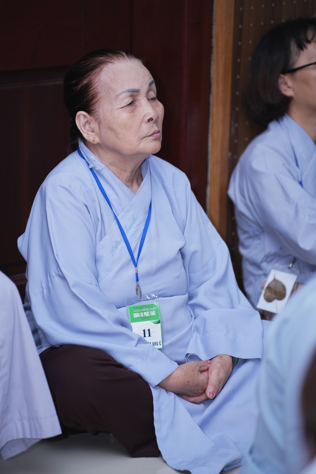 Pháp thoại Điều Gì Đưa Đến Thành Công - Điều Gì Dẫn Đến Bại Vong - NS. Thích Nữ Hiếu Liên | Khoá tu Phật thất 109.