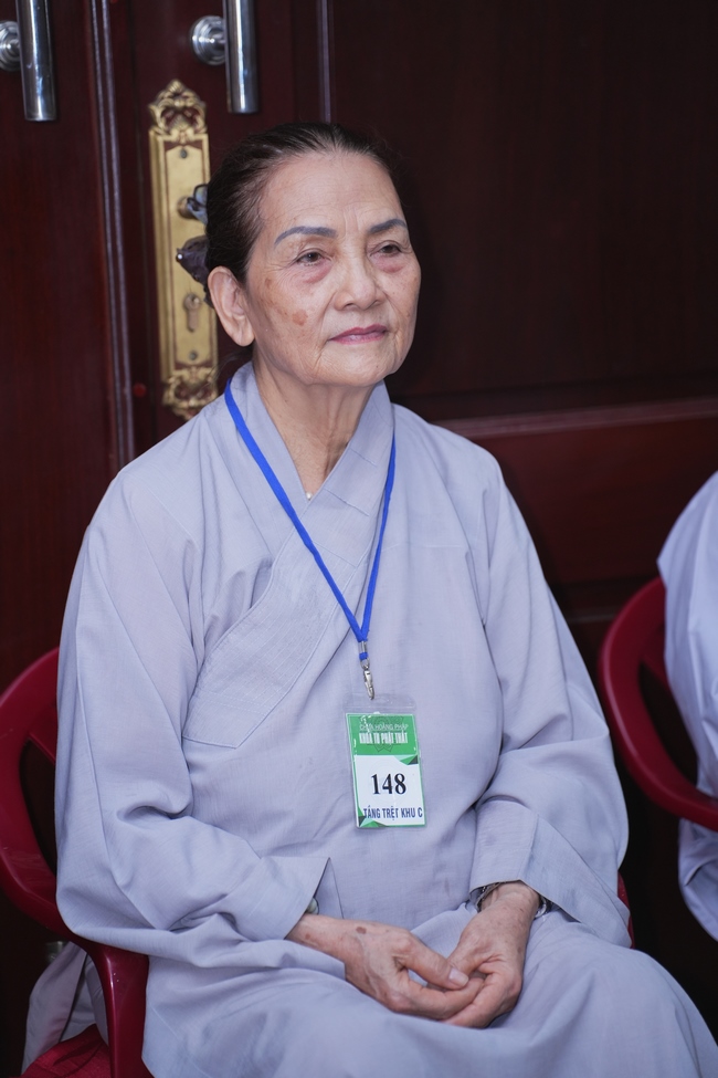 Pháp thoại Điều Gì Đưa Đến Thành Công - Điều Gì Dẫn Đến Bại Vong - NS. Thích Nữ Hiếu Liên | Khoá tu Phật thất 109.