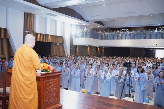 Pháp thoại Điều Gì Đưa Đến Thành Công - Điều Gì Dẫn Đến Bại Vong - NS. Thích Nữ Hiếu Liên | Khoá tu Phật thất 109.