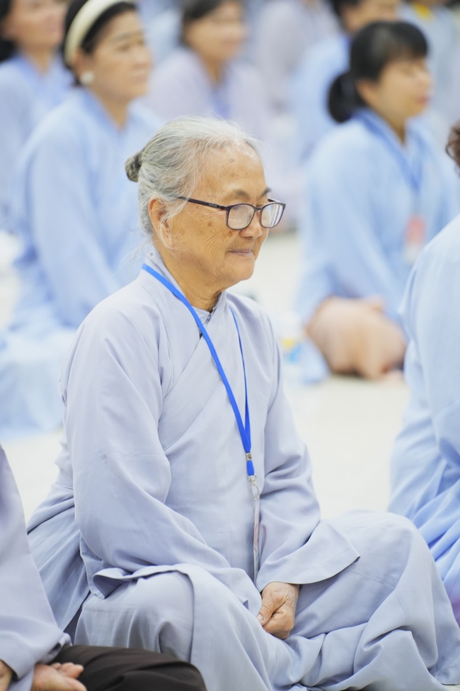Pháp thoại Điều Gì Đưa Đến Thành Công - Điều Gì Dẫn Đến Bại Vong - NS. Thích Nữ Hiếu Liên | Khoá tu Phật thất 109.