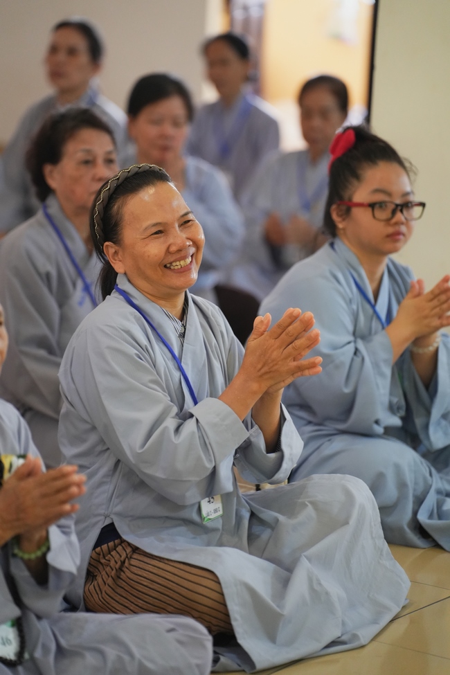 Pháp thoại Điều Gì Đưa Đến Thành Công - Điều Gì Dẫn Đến Bại Vong - NS. Thích Nữ Hiếu Liên | Khoá tu Phật thất 109.