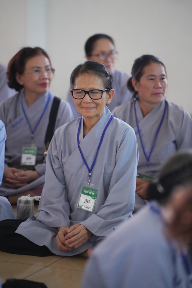 Pháp thoại Điều Gì Đưa Đến Thành Công - Điều Gì Dẫn Đến Bại Vong - NS. Thích Nữ Hiếu Liên | Khoá tu Phật thất 109.
