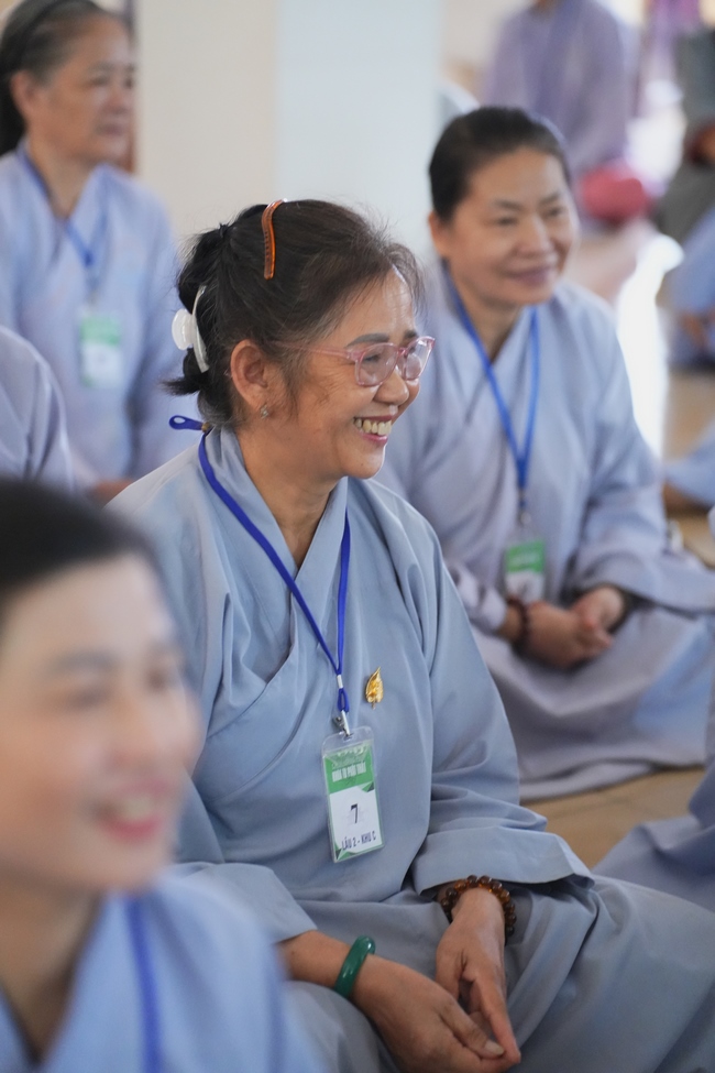 Pháp thoại Điều Gì Đưa Đến Thành Công - Điều Gì Dẫn Đến Bại Vong - NS. Thích Nữ Hiếu Liên | Khoá tu Phật thất 109.
