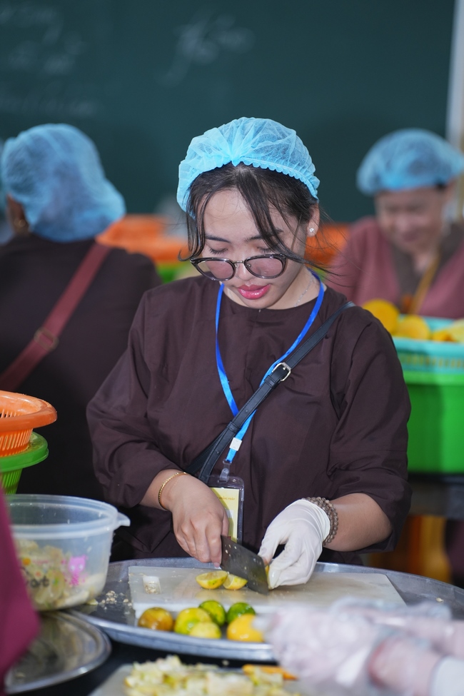 Pháp thoại Cúng Dường Pháp Theo Kinh Phổ Hiền - TT. Thích Pháp Đăng | Khoá tu Phật thất 109.