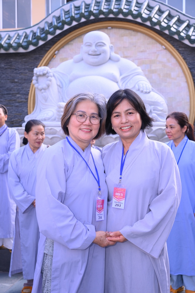 Dharma Talk: The Art of Dharma Gleaning Delivered by Venerable Nun Thich Nu Nhu Lan at the 109th Seven-Day Retreat.