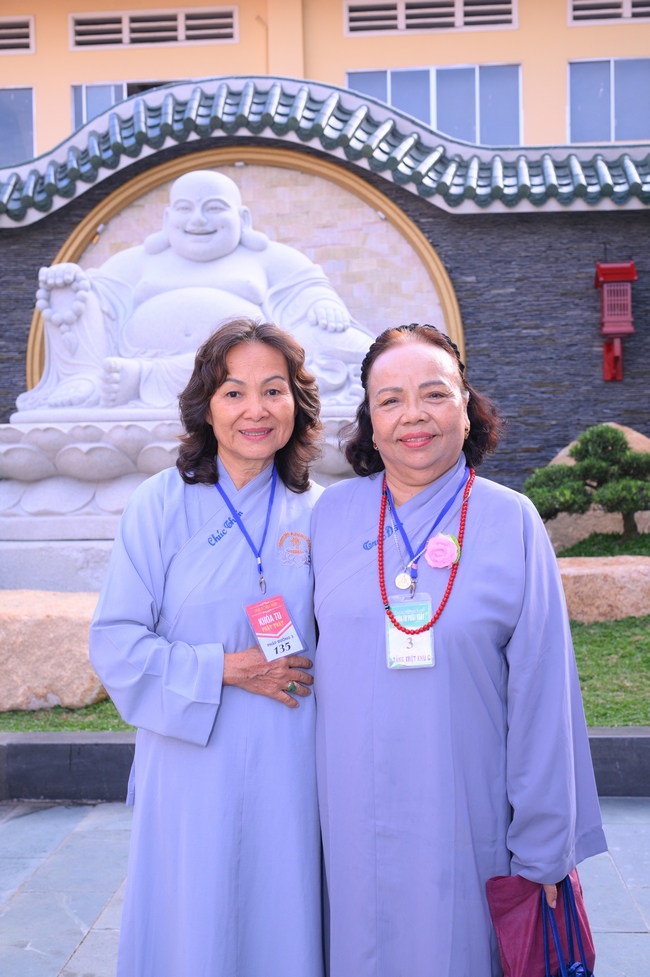 Dharma Talk: The Art of Dharma Gleaning Delivered by Venerable Nun Thich Nu Nhu Lan at the 109th Seven-Day Retreat.