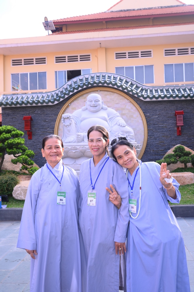 Dharma Talk: The Art of Dharma Gleaning Delivered by Venerable Nun Thich Nu Nhu Lan at the 109th Seven-Day Retreat.