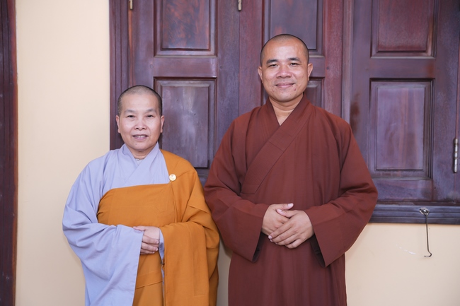 Dharma Talk: The Art of Dharma Gleaning Delivered by Venerable Nun Thich Nu Nhu Lan at the 109th Seven-Day Retreat.