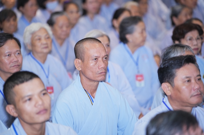 Dharma Talk: The Art of Dharma Gleaning Delivered by Venerable Nun Thich Nu Nhu Lan at the 109th Seven-Day Retreat.