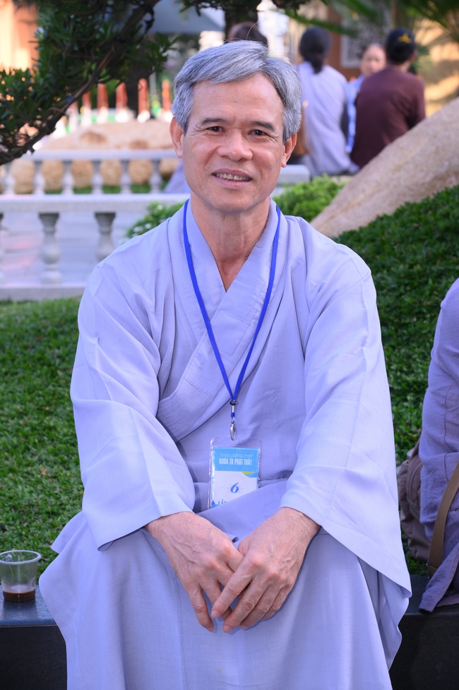 Dharma Talk: The Art of Dharma Gleaning Delivered by Venerable Nun Thich Nu Nhu Lan at the 109th Seven-Day Retreat.