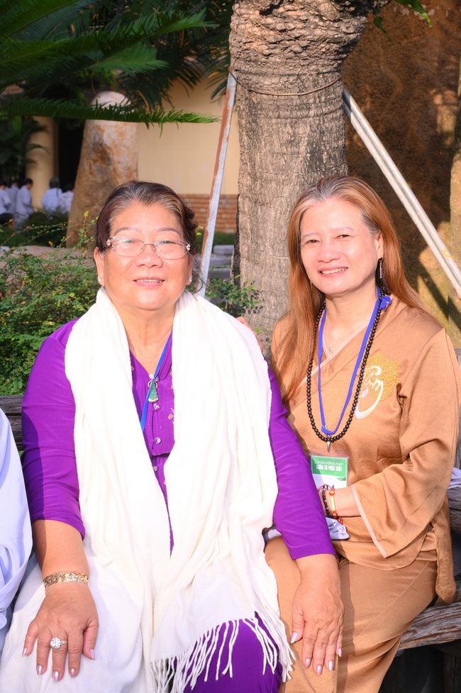 Dharma Talk: The Art of Dharma Gleaning Delivered by Venerable Nun Thich Nu Nhu Lan at the 109th Seven-Day Retreat.
