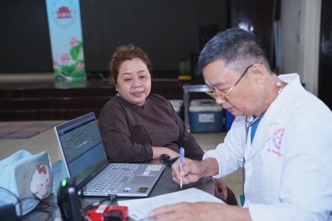 CHƯƠNG TRÌNH HIẾN MÁU NHÂN ĐẠO | CHÙA HOẰNG PHÁP.